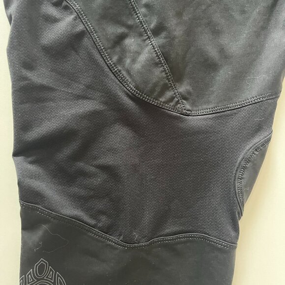 Adidas Climacool capri leggins with cut out sections size XL - Picture 6 of 7